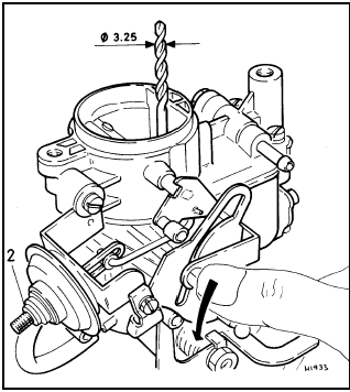 10.39 Checking the choke opening setting on the Weber 35 IBSH carburettor