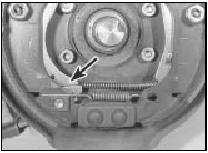 5.6 Automatic adjuster lever - arrowed (DBA Bendix type)